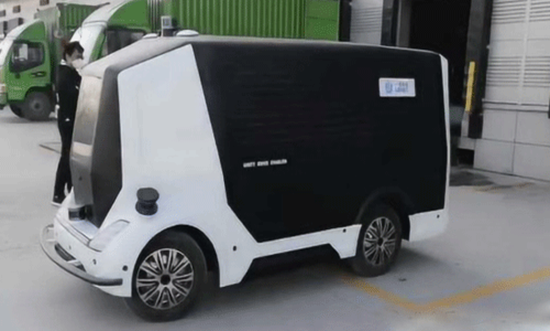 無人配送車半年吸金35億,智駕內(nèi)卷的受益者